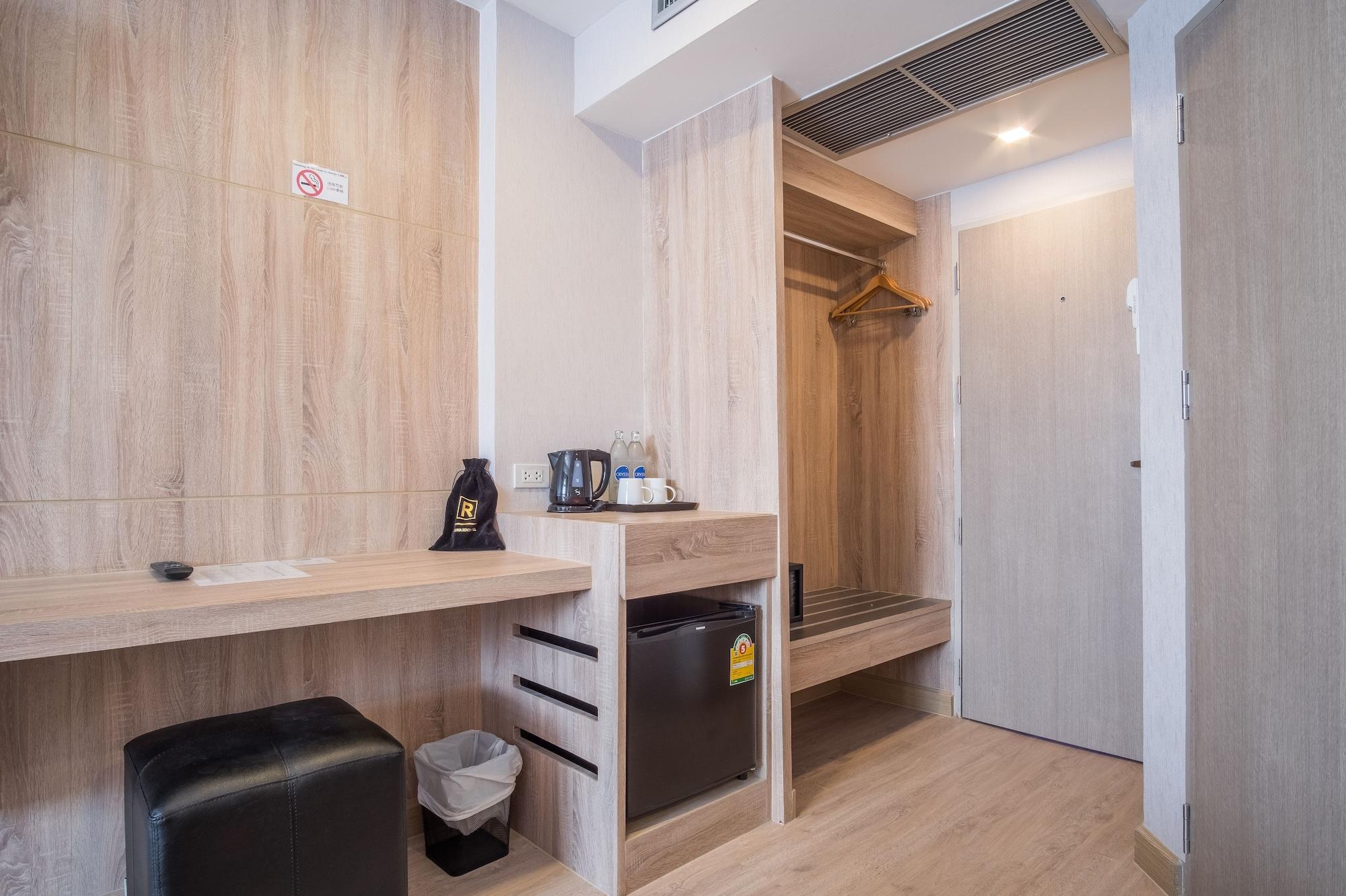 Rodina Beach Hotel Csomtien-part Kültér fotó
